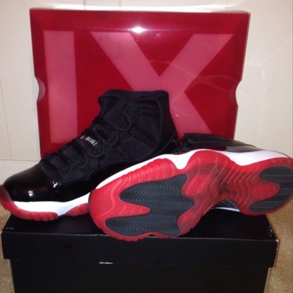 🔴SOLD🔴SOLD🔴Air Jordan 11 Retro (Bred) - Picture 4 of 4