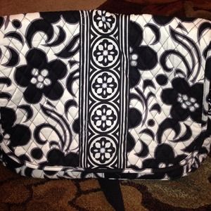 Vera Bradley messenger bag