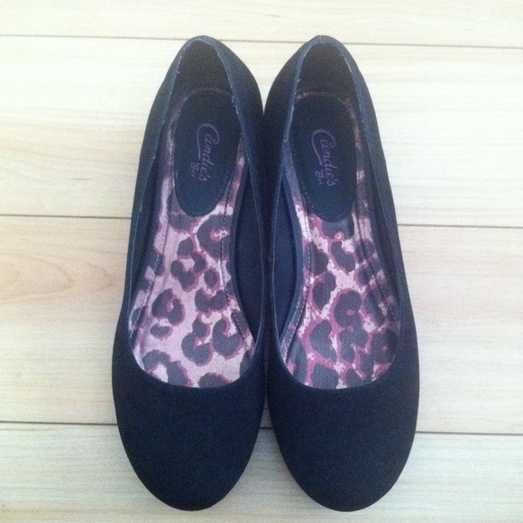 Candies Black sued 2" wedge - Picture 2 of 3