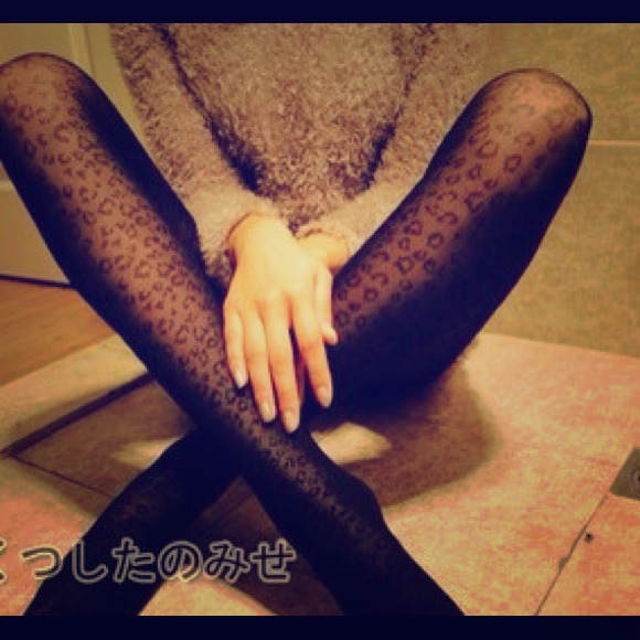 Leopard print thin tights