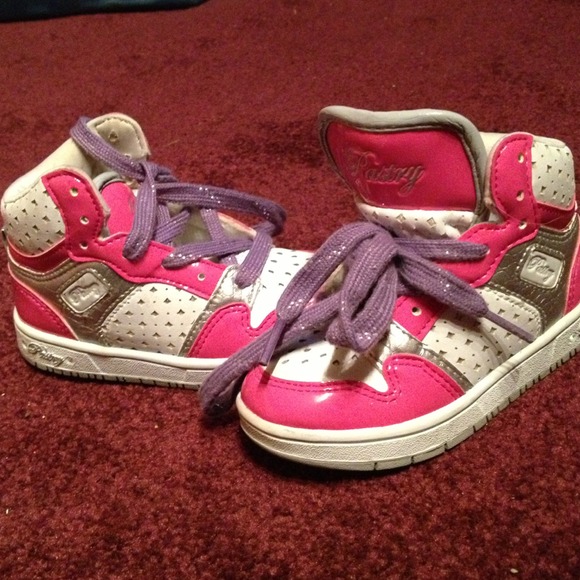 💰💰💰SOLD💰💰😉8 toddler Pastry girls sneakers