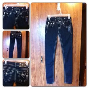 Miss Me Jeans🎀New with tags! Size 23,inseam 31