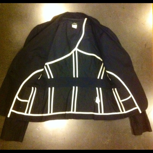 🚫🚫SOLD🚫🚫J. Crew Navy Blazer-size 2 - Picture 2 of 2