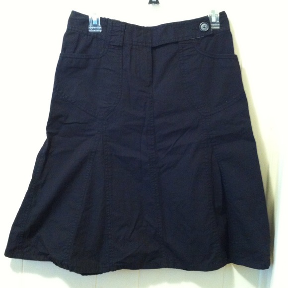 H&M Dresses & Skirts - H&M black skirt