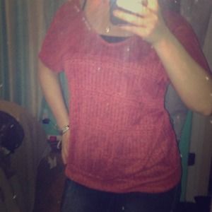 Knit top - Red with black accents