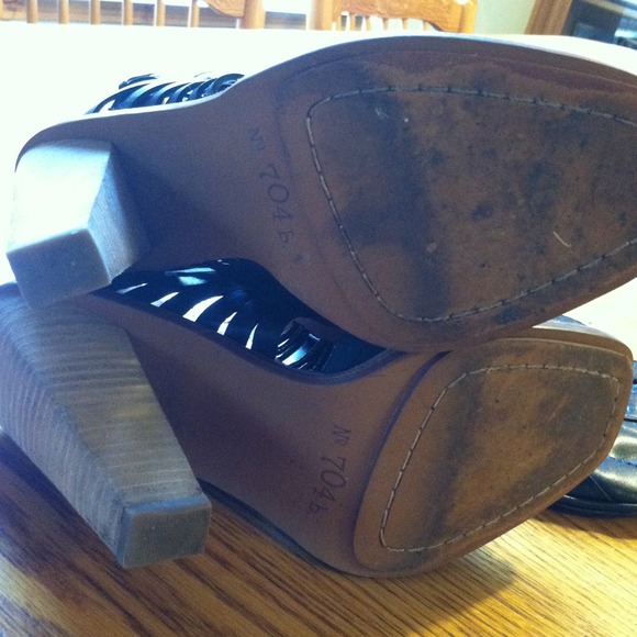 Heels, gently worn!/markdowns - Picture 4 of 4