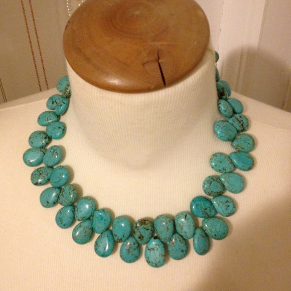 Beautiful turquoise necklace!