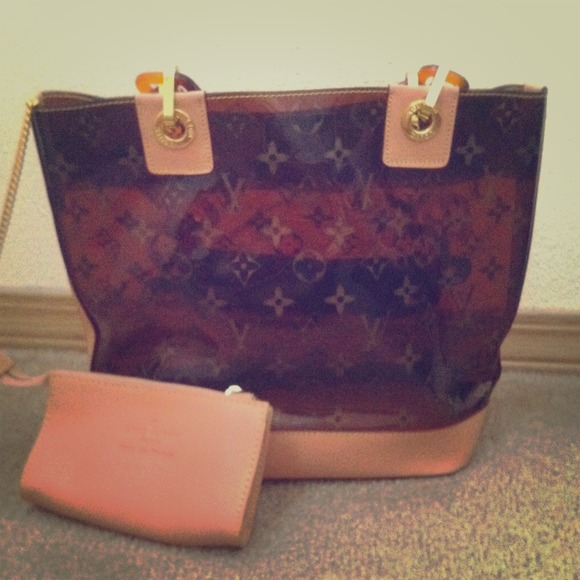 Louis Vuitton purse!!