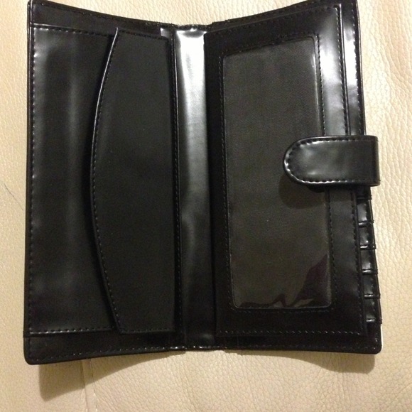 Wallet - Picture 2 of 3
