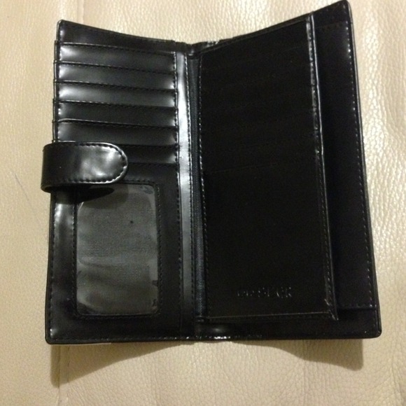 Wallet - Picture 3 of 3