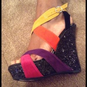 *NEW* colorful wedges all sizes avail