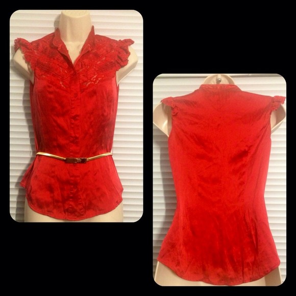✂BEBE Red Flutter Sleeve Top, Size S