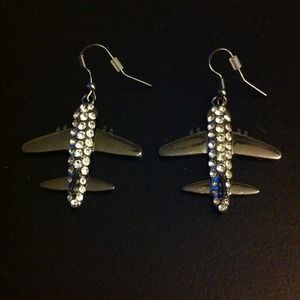 Rhinestone blk airplane earrings