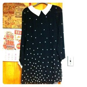 Peter pan collared dress