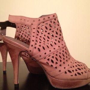 Vince Camuto Heels