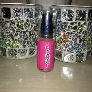 📦SOLD📦 Ed Hardy travel size perfume