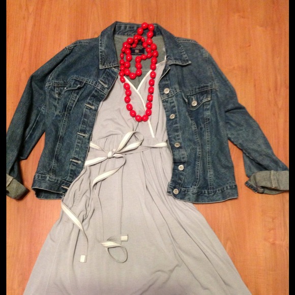 RESERVED~ Cute Denim jacket wardrobe essential L