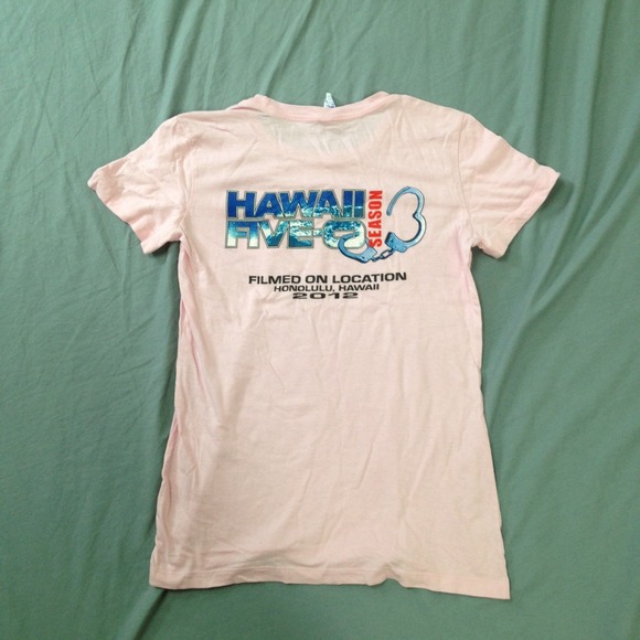 Bella Tops - 🚫BUNDLED🚫HAWAII FIVE-O film crew t-shirt