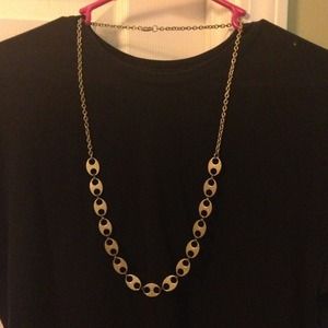 Gold chain necklace