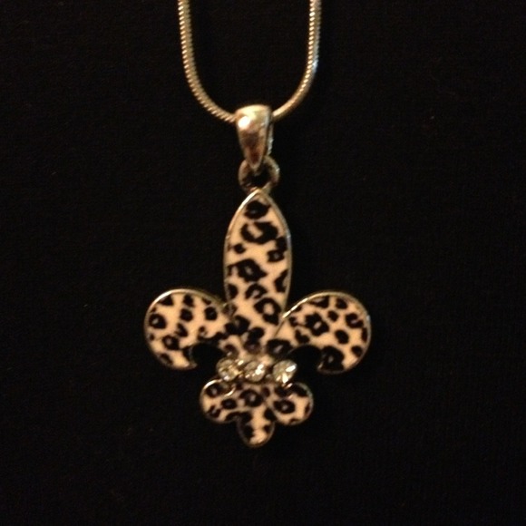 Leopard print, fleur-de-lis pendant necklace