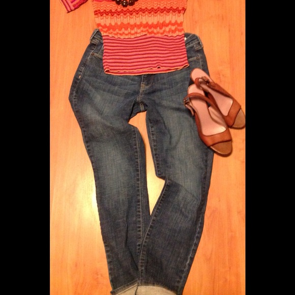 SOLD~ Old Navy Sweetheart 10 long Jeans