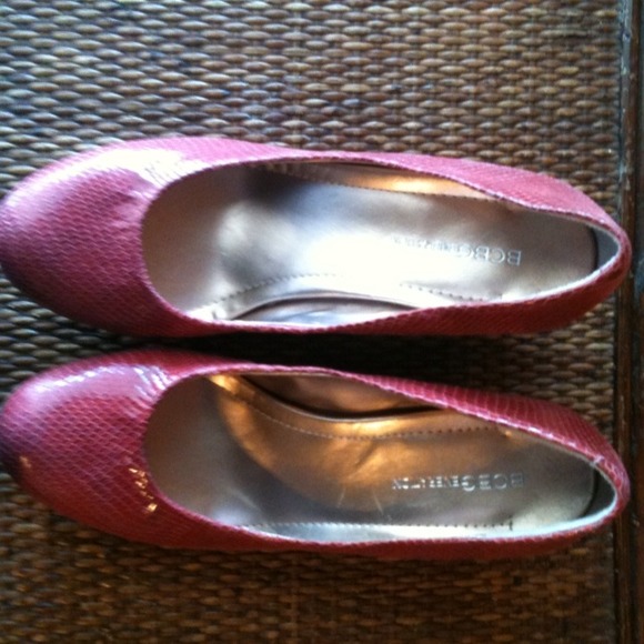 BCBG Shoes - BCBG Mary Jane Style wedges snake print new sz 7.5
