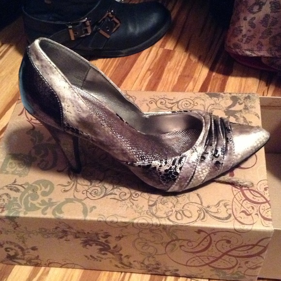 BKE heels still in box.. Never worn