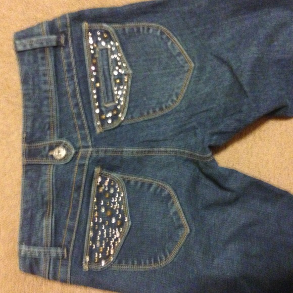 ✨JUST REDUCED✨ NWOT Jolt Embellished Denim. - Picture 3 of 4