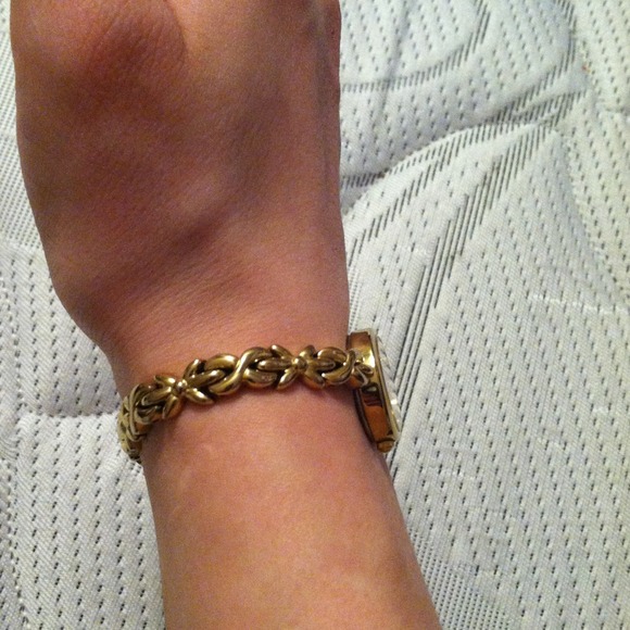 Watch - Picture 2 of 3