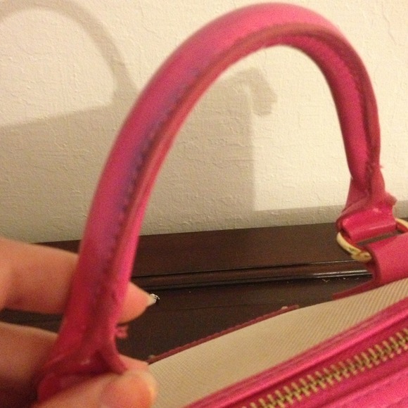 ⛔Bundled⛔Victoria's Secret Speedy Handbag - Picture 4 of 4
