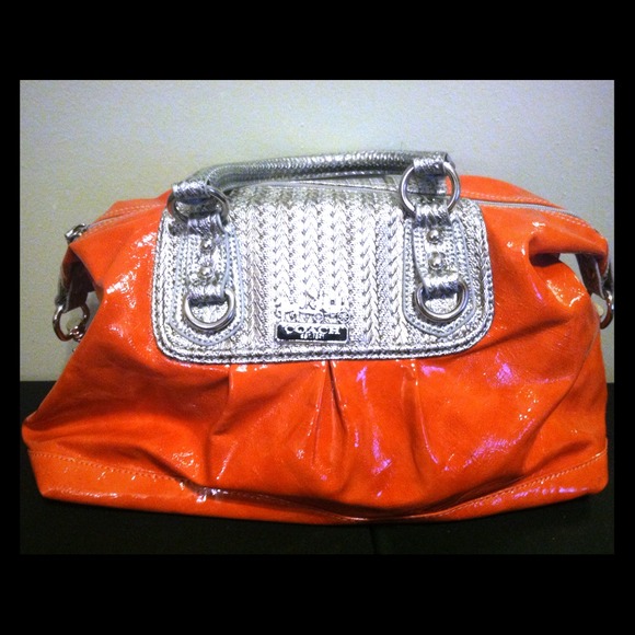 It is a orange Coach Bag. Don't really use it.