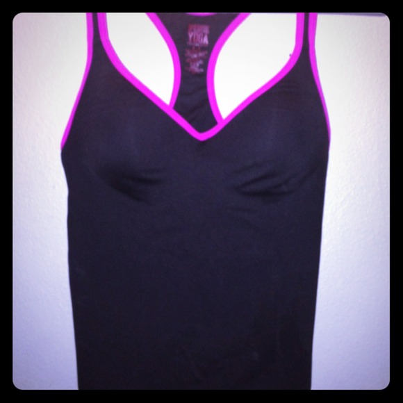 Vs pink workout top