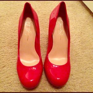 NWOT Jessica Simpson red pumps