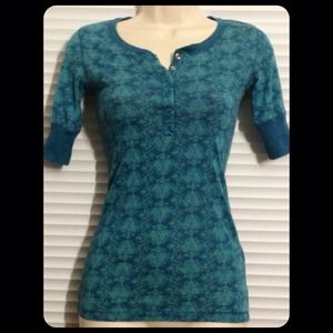 Damask Henley, Size XS