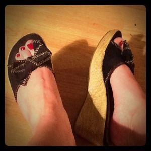 American Eagle Wedges