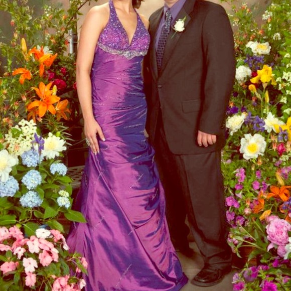 Prom Dress. Worn Once !! 😊