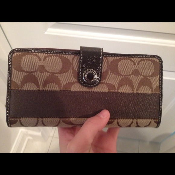 Authentic Coach wallet