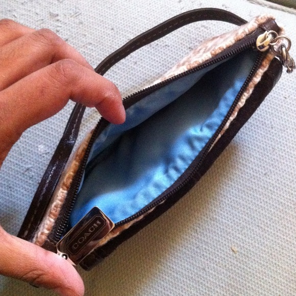 wool and leather coach wristlet - Picture 4 of 4