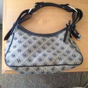 Dooney & Bourke Purse