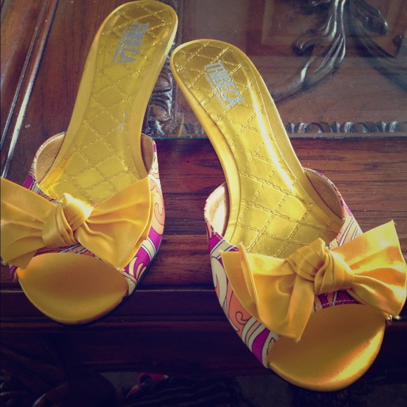 Kenneth Cole TriBeCa Heels