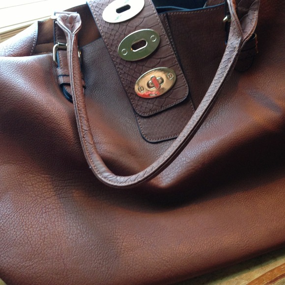 Handbags - Extra large travel tote with extra matching purse