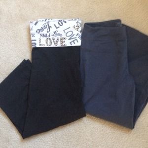 2 pairs of yoga crop pants