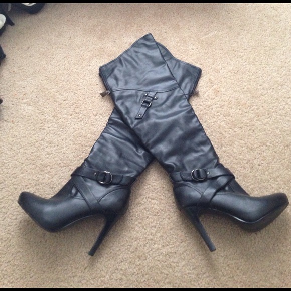 GUESS BY MARCIANO-OVER THE KNEE FABULOUS BOOTS 🔥