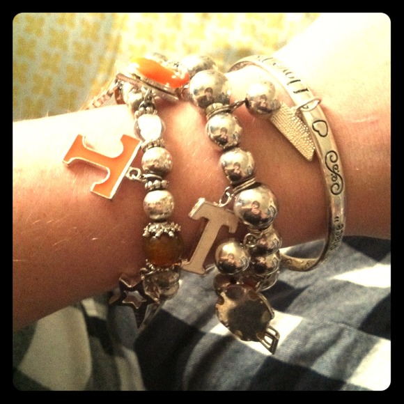 TN Vols bracelet bundle!