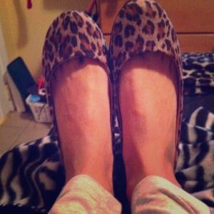 Flat shoes