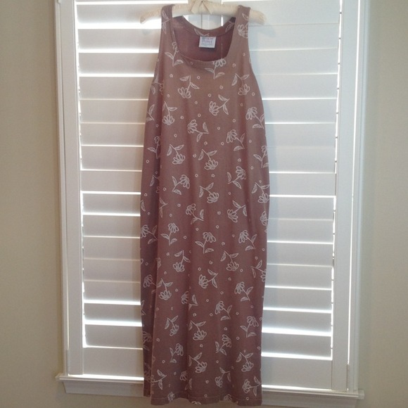 👠👠BUNDLED 4 @theresagray61 beige Sun Dress
