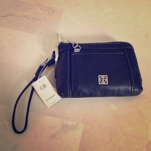 Gianni Bernini Leather Wristlet