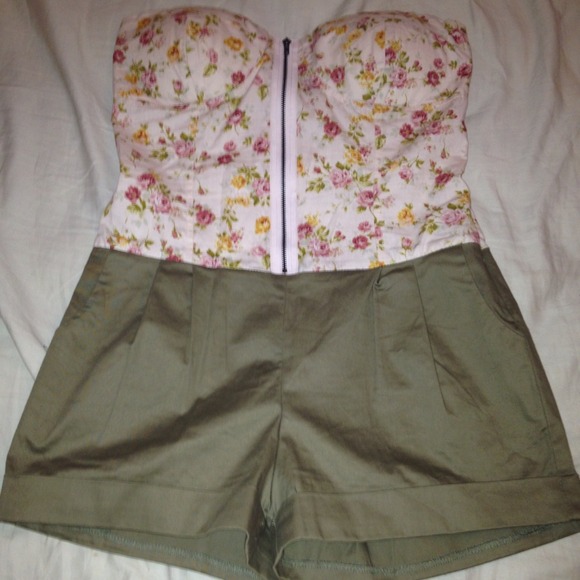 Bundle 2bebe dress and romper