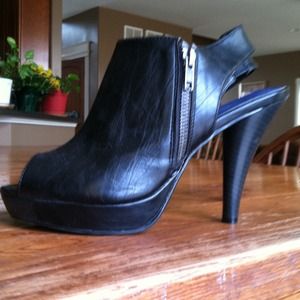 SOLD.    Black heels