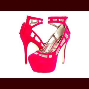 Brand new pink Lavonne platform